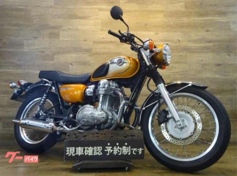Мотоцикл Kawasaki W800 з пробігом 9906 km