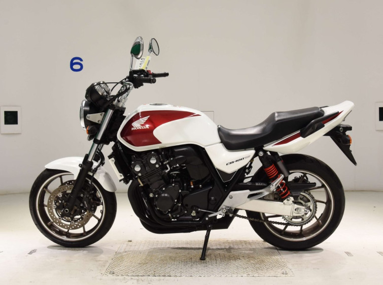 Мотоцикл Honda CB400SFA з пробігом 17999 km