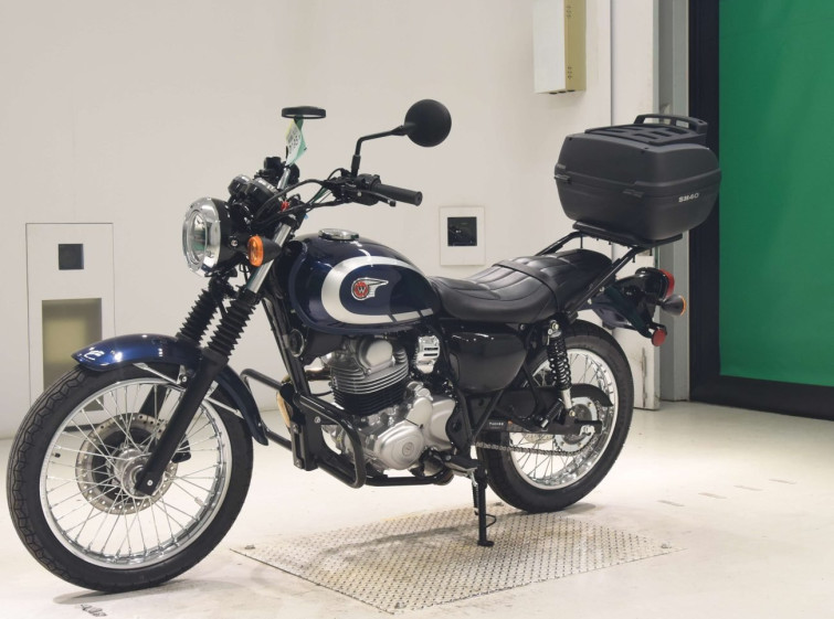 Мотоцикл Kawasaki W230 з пробігом 125 km