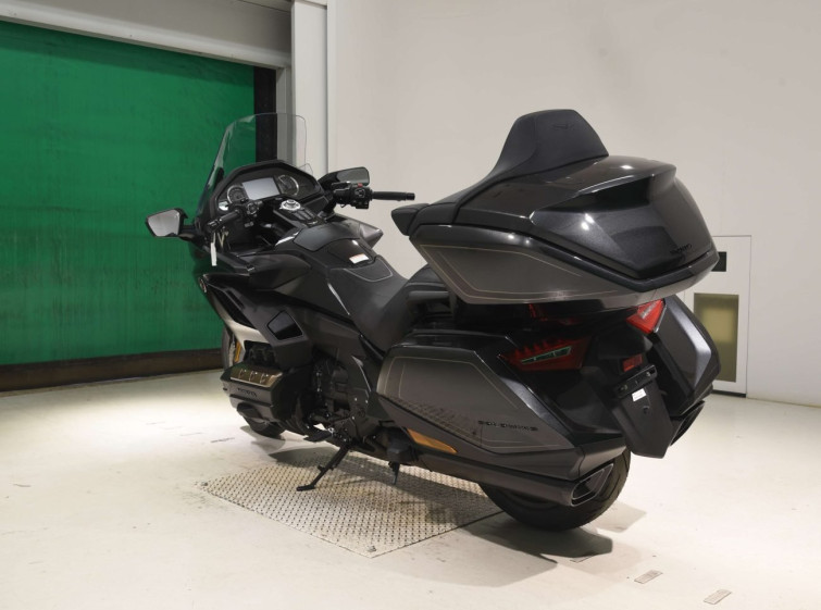 Мотоцикл Honda GL1800 TOUR D с пробегом 30 km