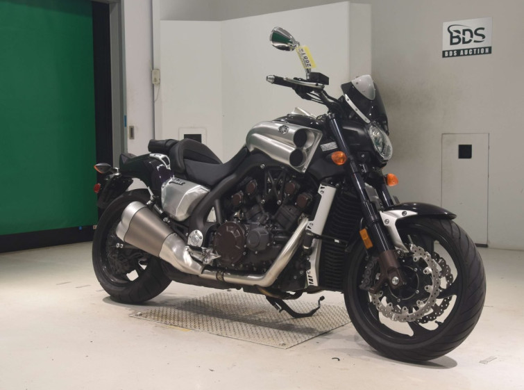 Мотоцикл Yamaha V-MAX1700 с пробегом 24604 km