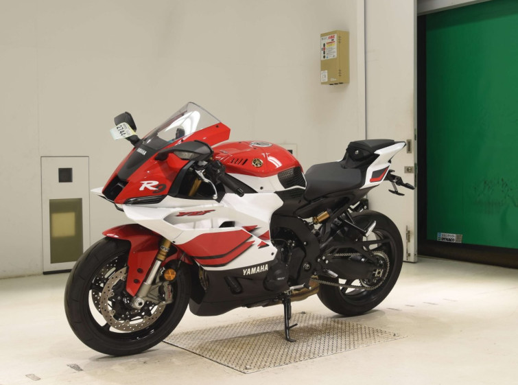 Мотоцикл Yamaha YZF-R9 70TH с пробегом 2076 km