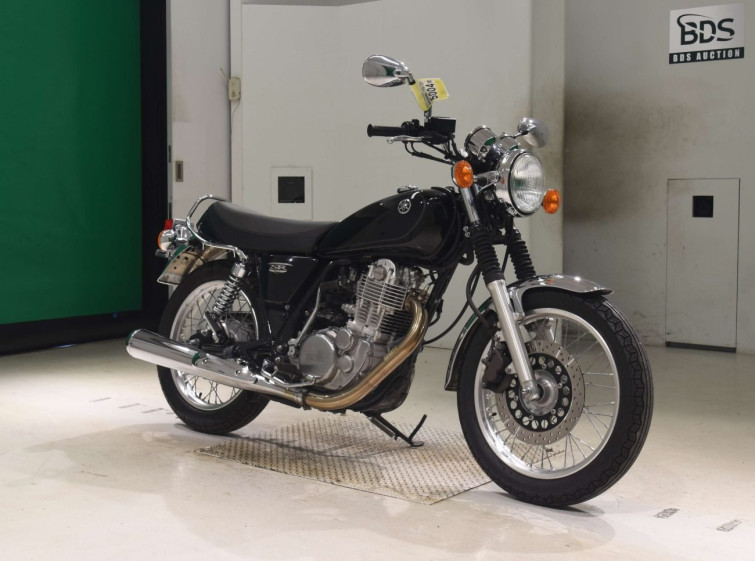 Мотоцикл Yamaha SR400 с пробегом 11645 km