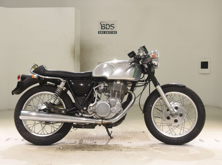 Мотоцикл Yamaha SR400 с пробегом 7911 km