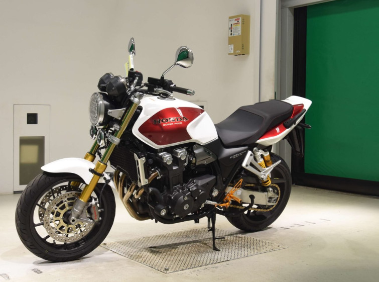 Мотоцикл Honda CB1300SF с пробегом 5839 km