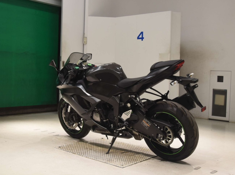 Мотоцикл Kawasaki ZX-6R с пробегом 18476 km