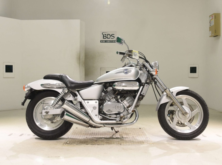 Мотоцикл Honda MAGNA250 с пробегом 39820 km