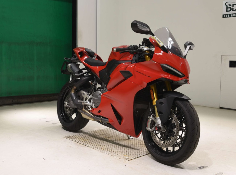 Мотоцикл Ducati PANIGALE V2S з пробігом 1599 km