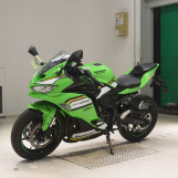 Мотоцикл Kawasaki ZX-4RR с пробегом 4909 km