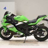 Мотоцикл Kawasaki ZX-4RR с пробегом 4909 km