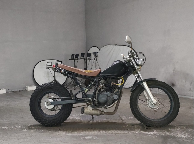 Мотоцикл Yamaha TW200 с пробегом 8625 km
