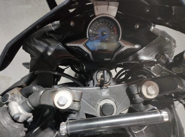 Мотоцикл Honda CBR250R