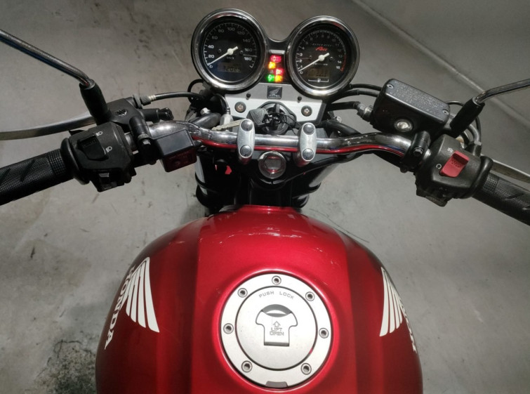 Мотоцикл Honda CB400SFV з пробігом 32029 km