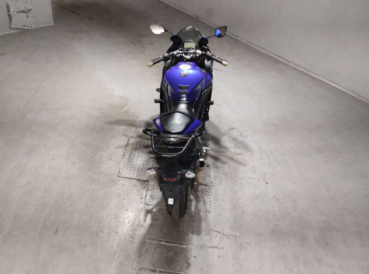 Мотоцикл Yamaha YZF-R3 с пробегом 17555 km