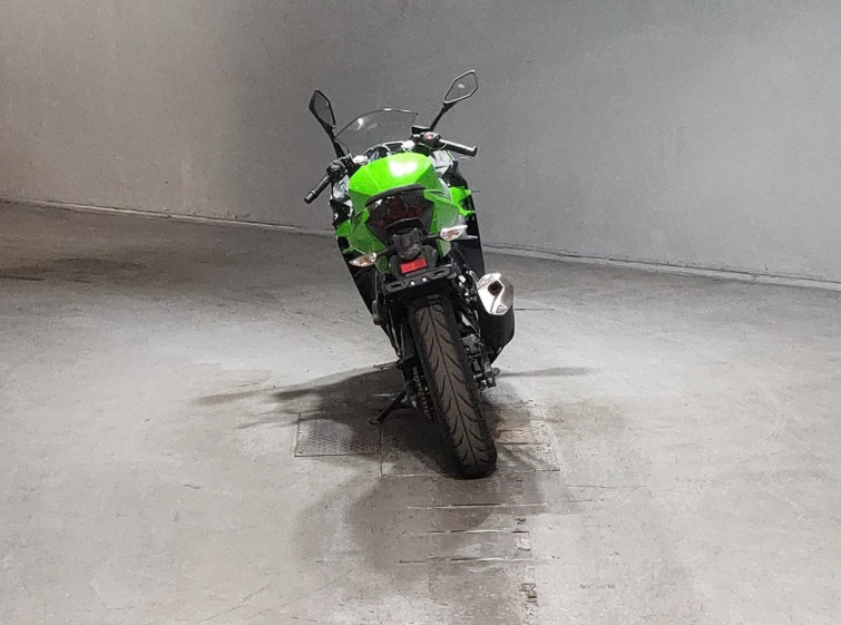 Мотоцикл Kawasaki NINJA250 з пробігом 20207 km
