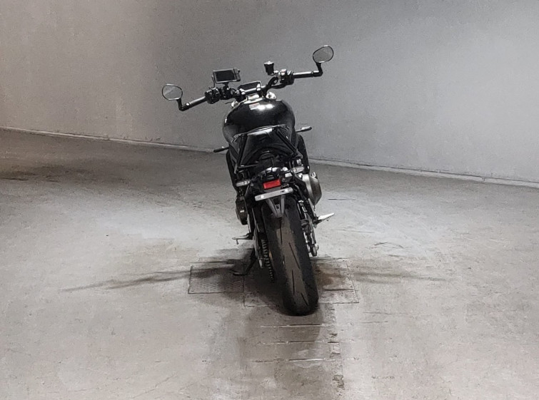 Мотоцикл Yamaha XSR900 с пробегом 5175 km