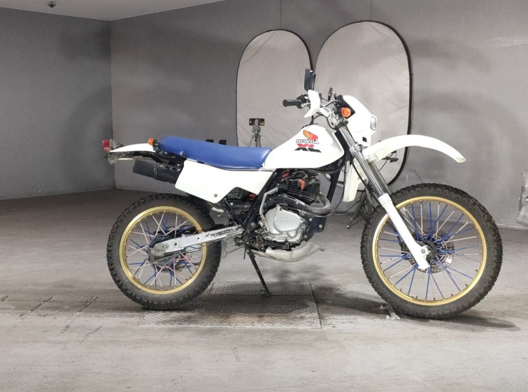 Мотоцикл Honda XL200R з пробігом 23822 km