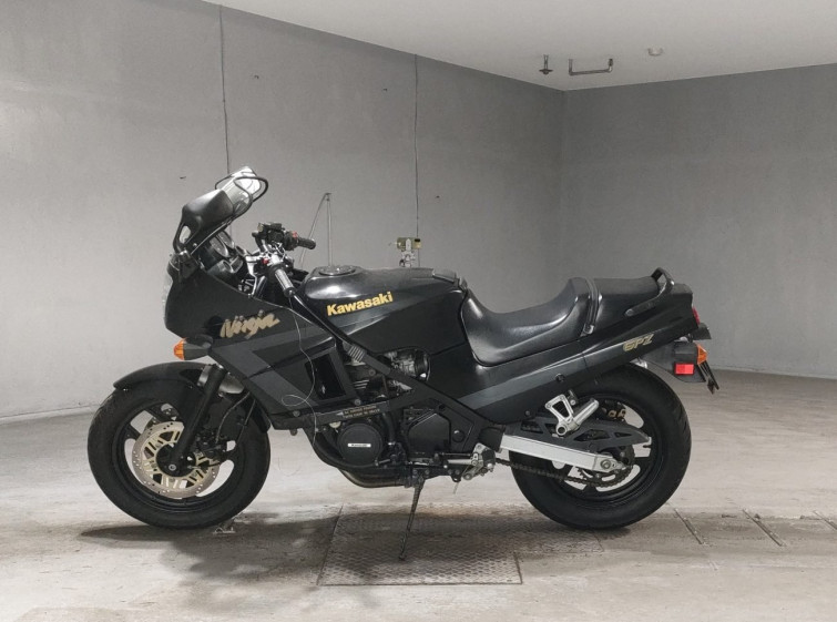 Мотоцикл Kawasaki GPZ400R с пробегом 10032 km