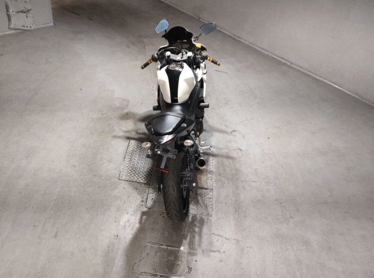 Мотоцикл Yamaha YZF-R25 з пробігом 17043 km