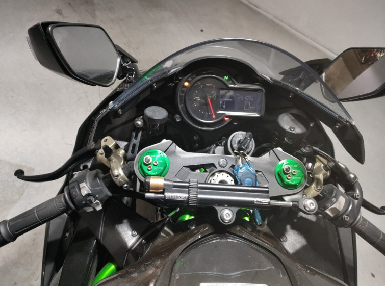 Мотоцикл Kawasaki NINJA H2 с пробегом 26128 km