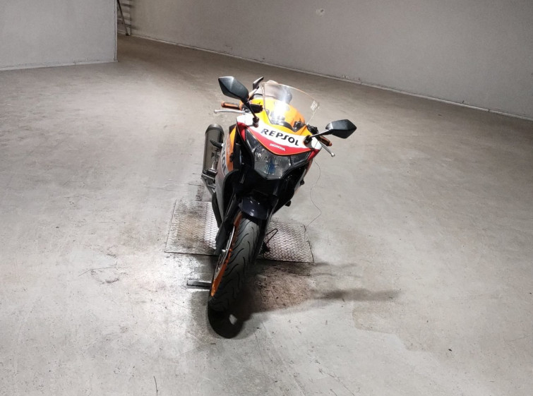 Мотоцикл Honda CBR250R с пробегом 8905 km