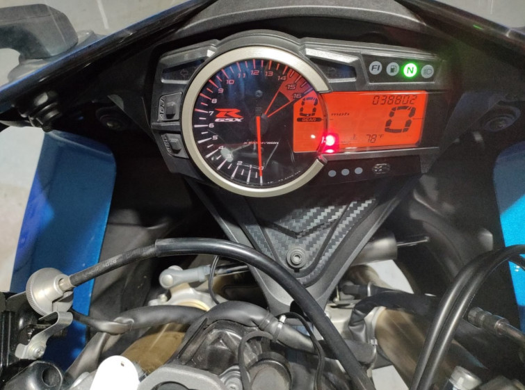 Мотоцикл Suzuki GSX-R750 с пробегом 38802 km