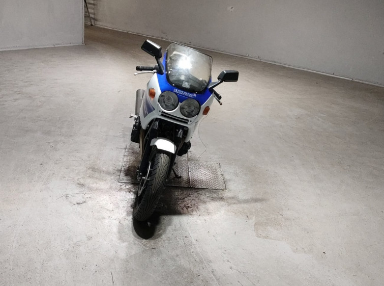 Мотоцикл Honda CBR400F з пробігом 7703 km