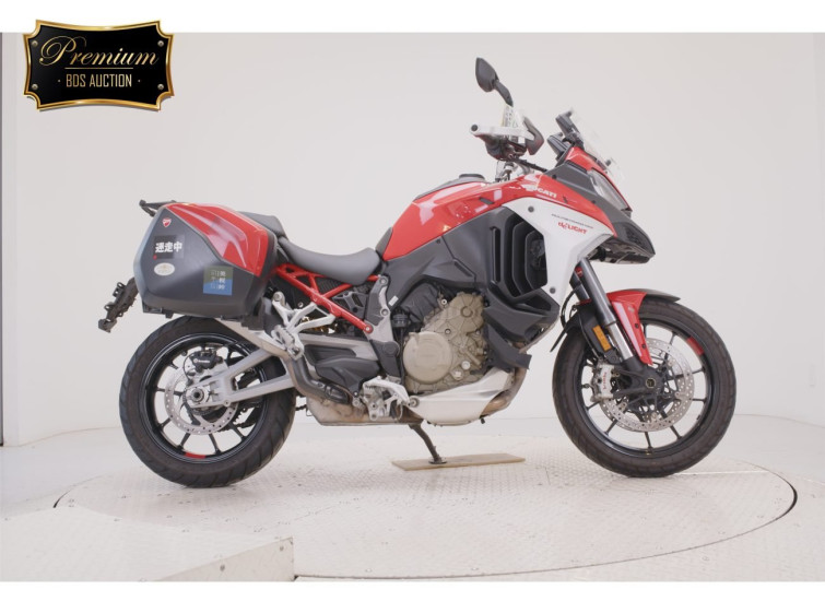 Мотоцикл Ducati MULTISTRADA V4 з пробігом 17474 km