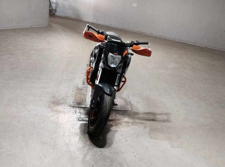 Мотоцикл KTM 690 DUKE с пробегом 14108 km