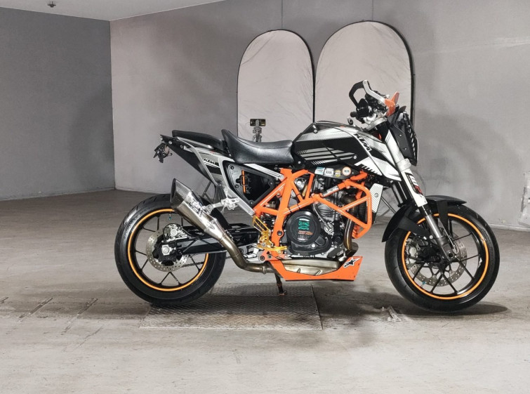 Мотоцикл KTM 690 DUKE с пробегом 14108 km