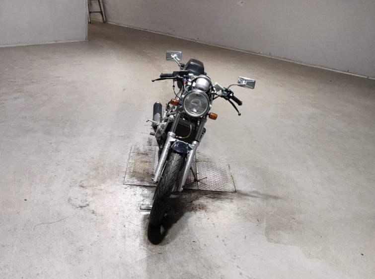 Мотоцикл Yamaha SDR200 с пробегом 11357 km