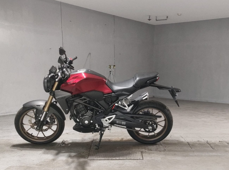Мотоцикл Honda CB250R з пробігом 2585 km