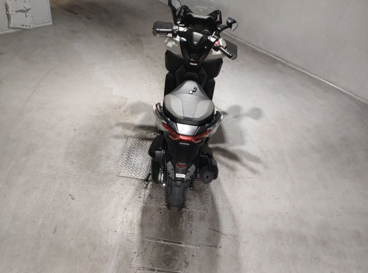 Мотоцикл Honda FORZA з пробігом 27061 km
