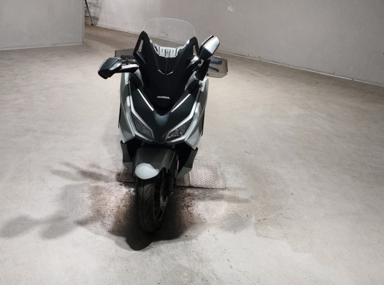 Мотоцикл Honda FORZA з пробігом 27061 km