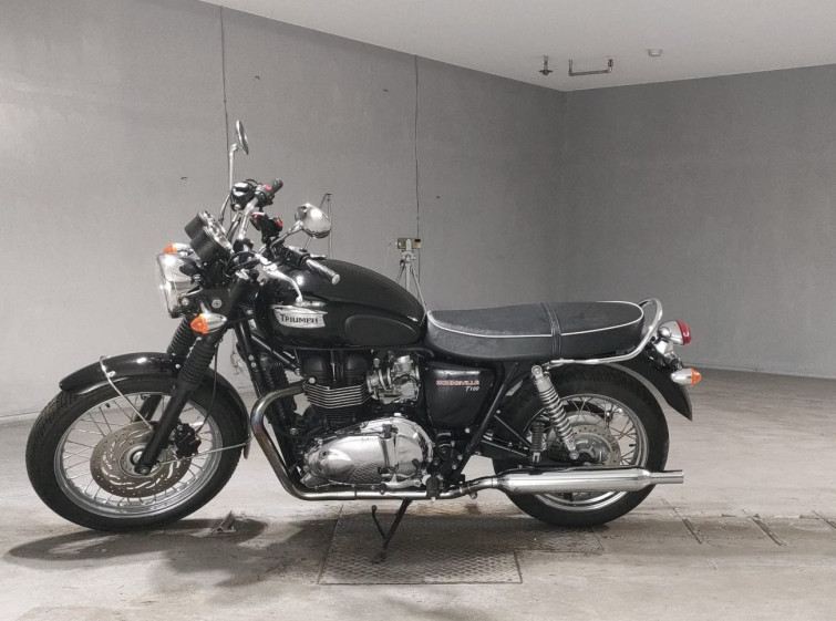 Мотоцикл Triumph T100 BONNEVILLE с пробегом 6272 km