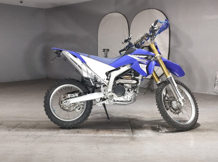 Мотоцикл Yamaha WR250R с пробегом 1256 km
