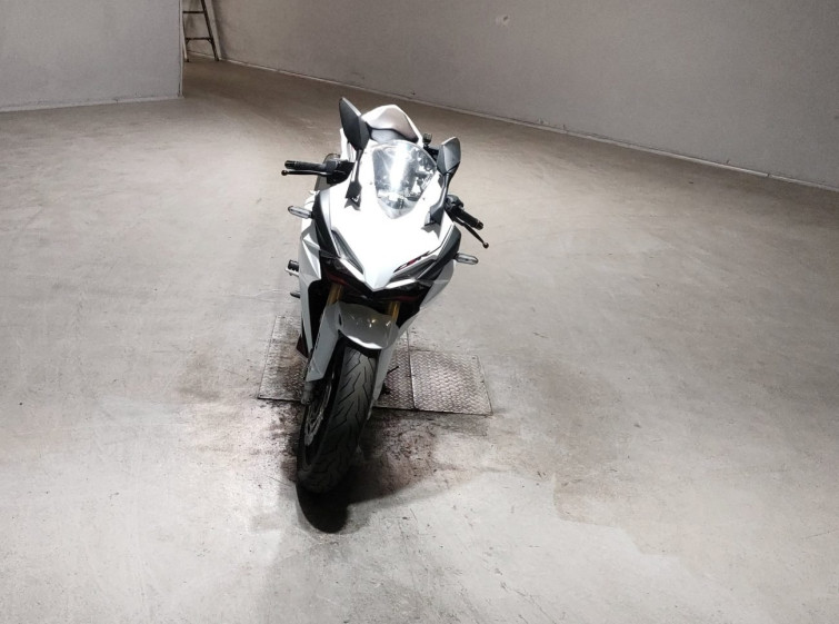 Мотоцикл Honda CBR250RR з пробігом 43277 km