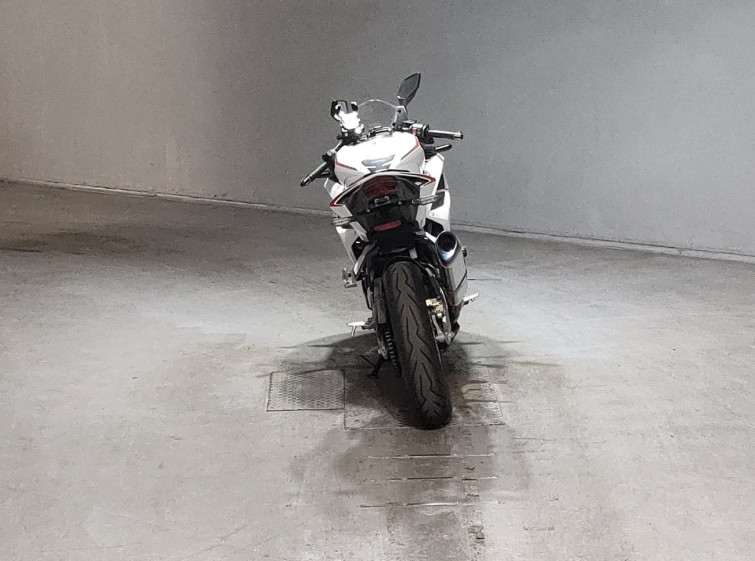 Мотоцикл Honda CBR250RR з пробігом 43277 km