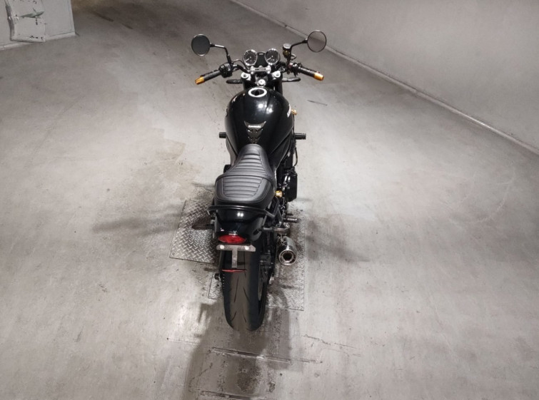 Мотоцикл Kawasaki Z900RS з пробігом 45167 km