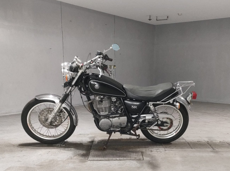 Мотоцикл Yamaha SR400 з пробігом 10482 km
