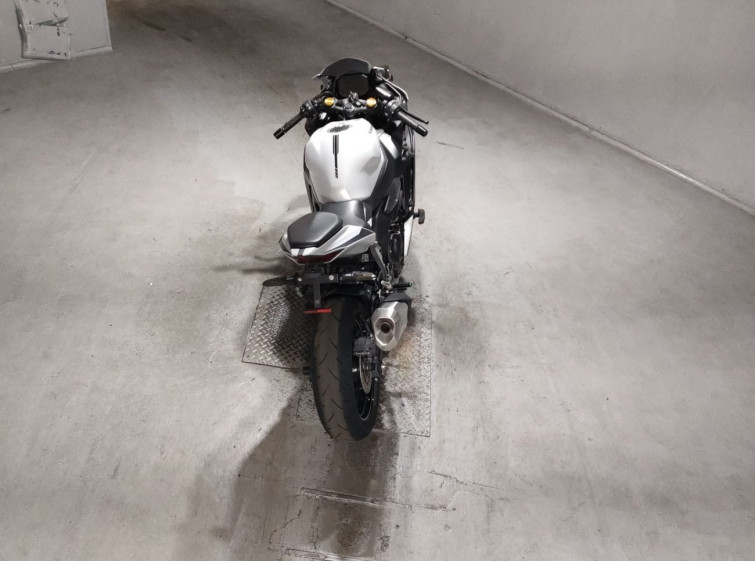 Мотоцикл Kawasaki NINJA ZX-4R SE с пробегом 6751 km