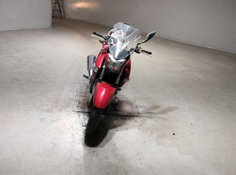 Мотоцикл Suzuki GSR250 с пробегом 8570 km