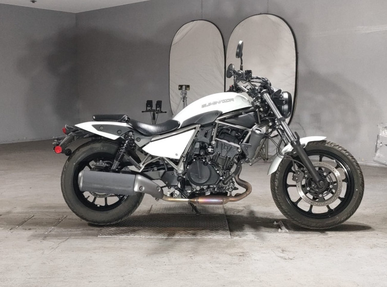 Мотоцикл Kawasaki ELIMINATOR 400 з пробігом 15876 km