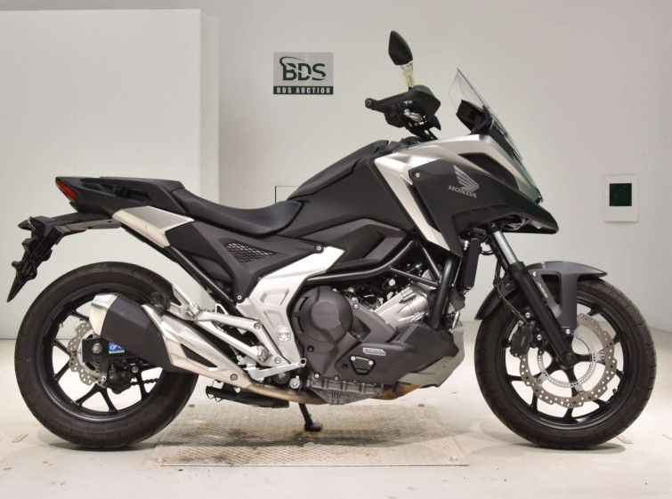 Мотоцикл Honda NC750XD с пробегом 9830 km