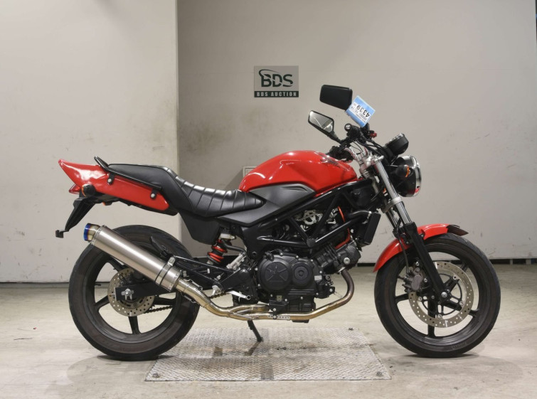 Мотоцикл Honda VTR250 с пробегом 18881 km