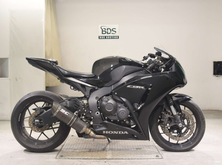 Мотоцикл Honda CBR1000RR з пробігом 30921 km