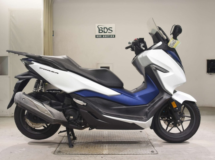 Мотоцикл Honda FORZA з пробігом 61691 km