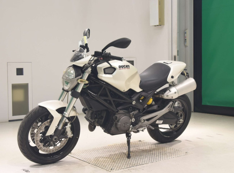Мотоцикл Ducati MONSTER 696 з пробігом 34286 km