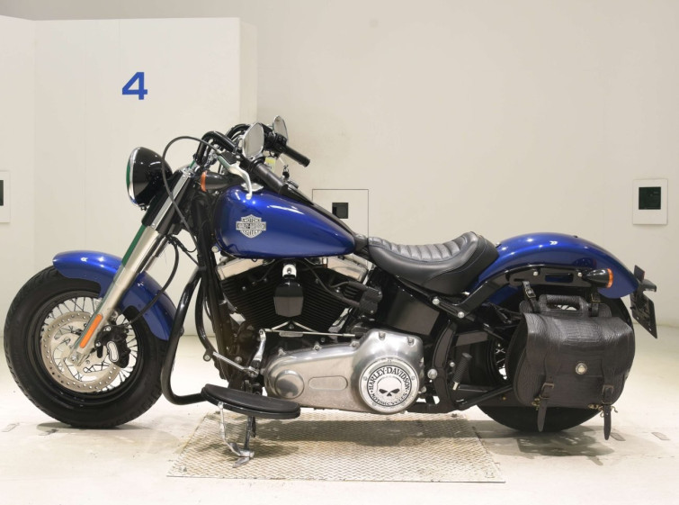Мотоцикл HD SLIM FLS1580 с пробегом 8304 km