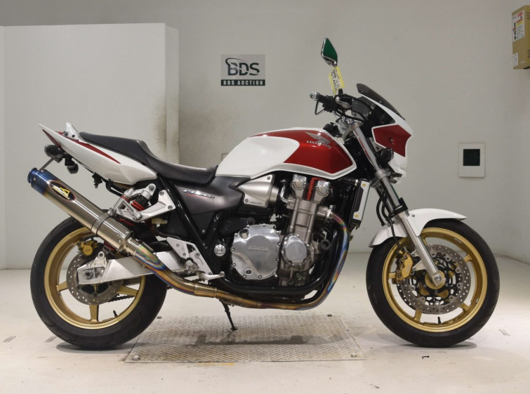 Мотоцикл Honda CB1300SF з пробігом 27822 km